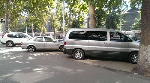 違章停車被拖壞，就該自認倒霉？告訴車主如何獲得賠償