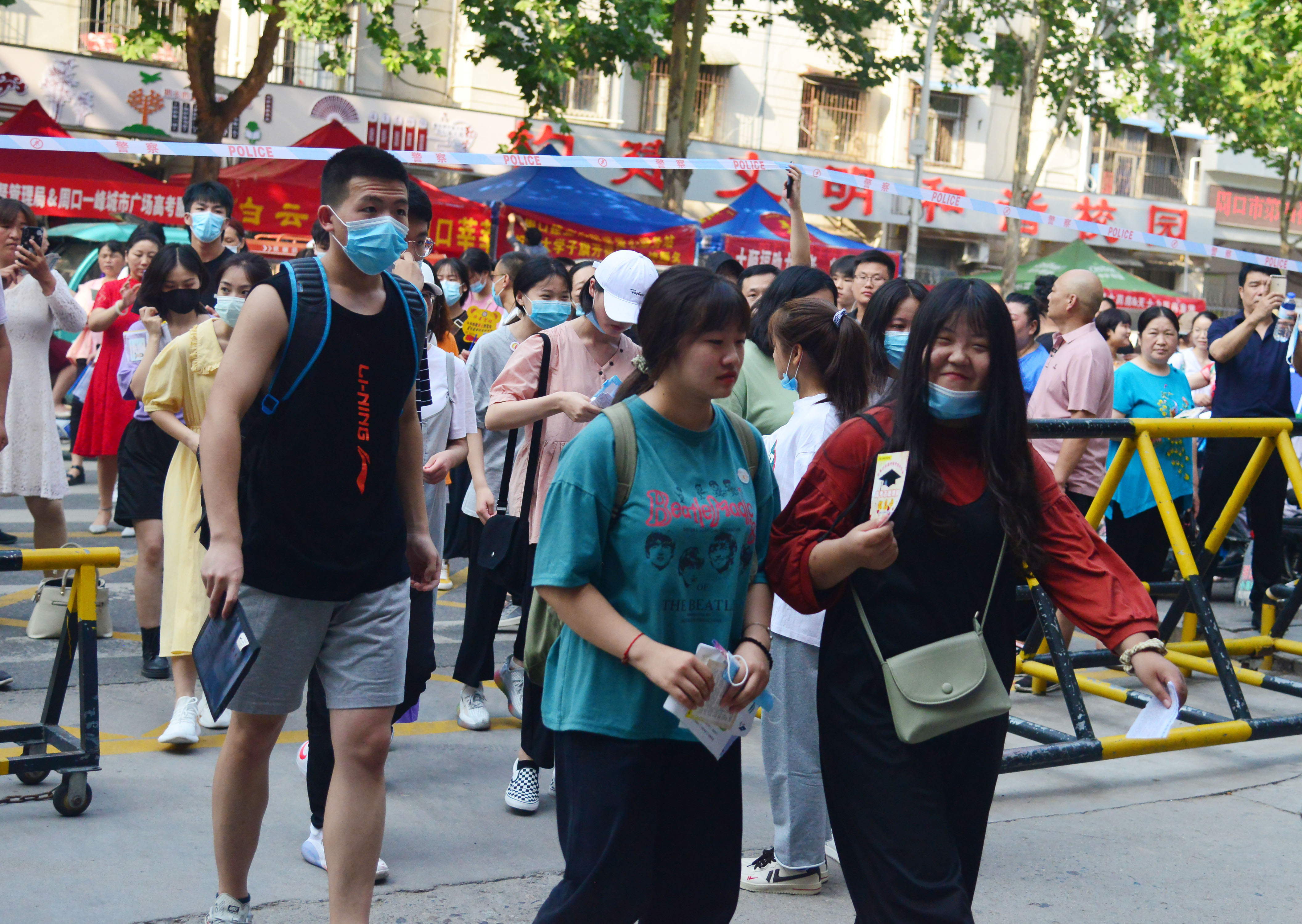 開(kāi)考！加油，后浪們！